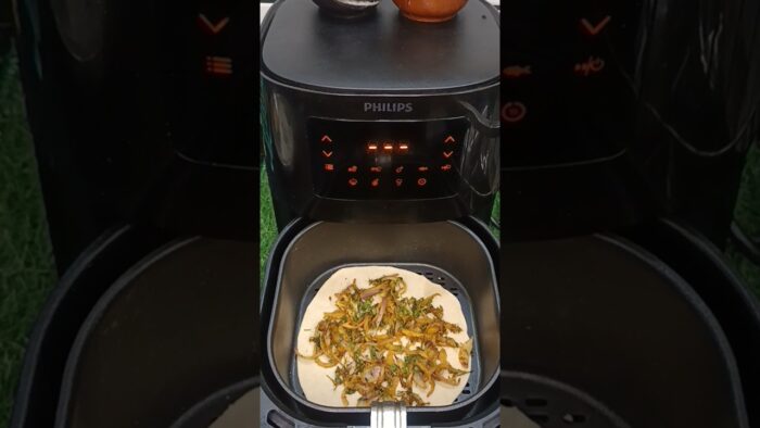 healthy onion paratha in airfryer.. #shortvideo #ytstudioes #trending #viral #food #recipe #paratha