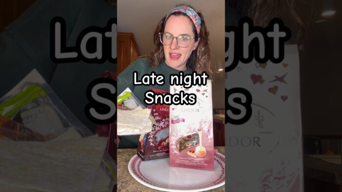 #latenightsnacks #snackrecipe #chocolate #airfryer #wonton #valentines #valentinesday #recipe