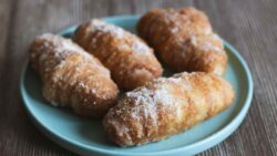 Xuxo de Girona: receta tradicional de bollería rellena de crema