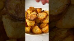 AIR FRYER ROAST POTATOES