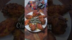 Air Fried Chicken Wings #chicken #wings #chickenwings #airfryer #asmr #ytshorts #asmrsounds #quick