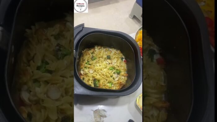 Airfrier में पास्ता बनता है? मैंने ट्रेंड फॉलो किया लेकिन रिजल्ट?#pasta #shortsfeed #recipe#ytshorts