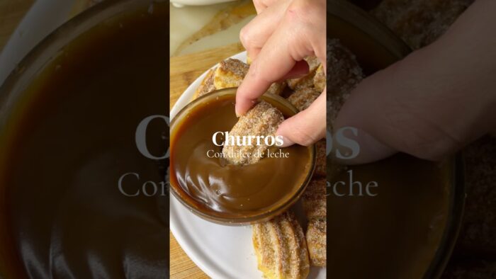 Churros con dulce de leche 🥖🐮🤎 RECETA EN LA DESCRIPCIÓN 👇🏼👇🏼👇🏼