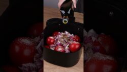 Coloca los tomates en la Freidora de Aire y el resultado te sorprenderá.