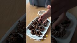 Easy Air Fryer Banana Cocoa Muffins 🍌🍫 #muffins #food #recipe #cooking