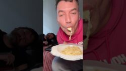 Fettuccine Alfredo