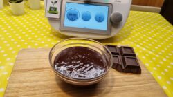 Ganache al cioccolato fondente perfetta 🍫 cremosa e pronta in 10 minuti con il bimby