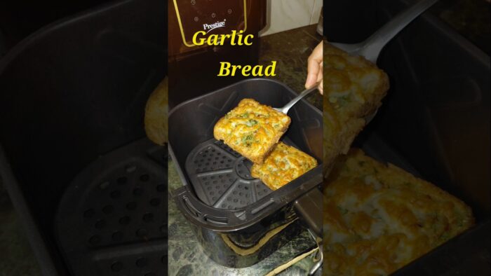Garlic Bread in Air Fryer | Garlic Bread Recipe | Air Fryer Garlic Bread Recipe #shorts #viral #food