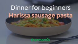 Quick dinner idea for Thermomix® beginners | Harissa sausage pasta