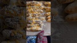 🧀 Serowe paluchy z chrupiącą posypką z ziaren – domowa przekąska, której nie da się oprzeć!