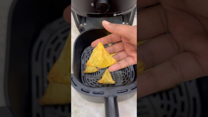 Tea Time Special Mini Samosa in Air Fryer #shorts #trending #airfryer #recipe #viral #explore