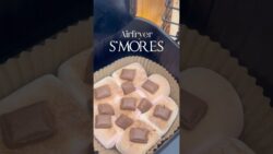 Airfryer S’mores #explore #trending #fyp #ytshorts #subscribe #recipe #marshmallow #food #chocolate