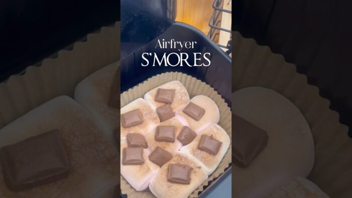 Airfryer S’mores #explore #trending #fyp #ytshorts #subscribe #recipe #marshmallow #food #chocolate