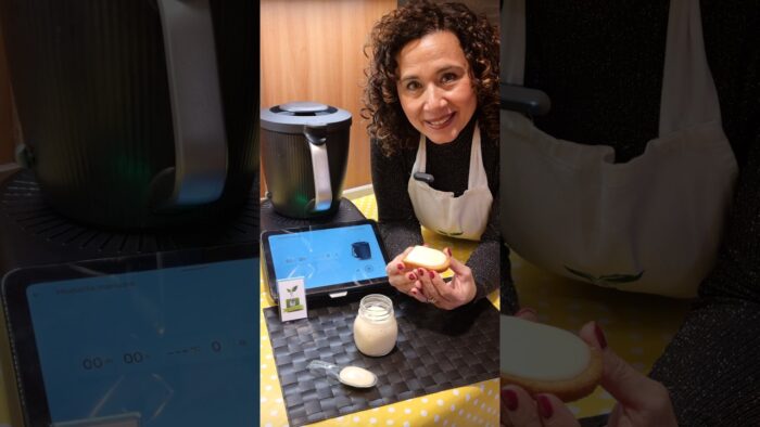 Crema Spalmabile al Latte 🥛 pronta in 10 minuti con il bimby #videoricettebimby