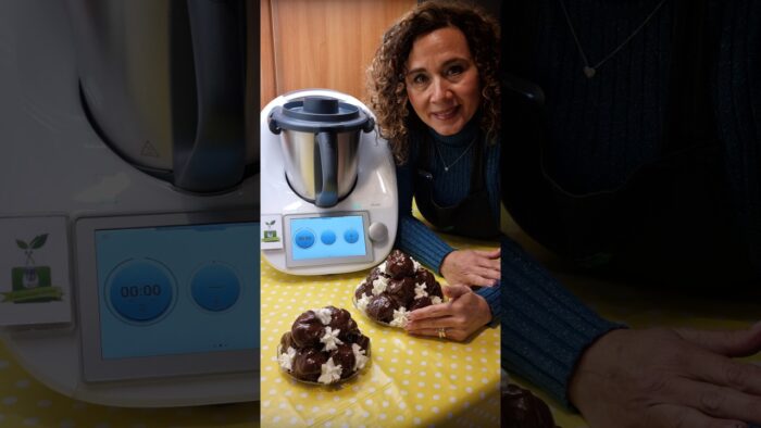 Profiteroles preparato con il bimby #videoricettebimby #profiteroles