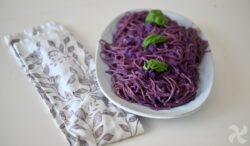 Espaguetis con lombarda