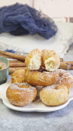 Rosquillas fritas de queso