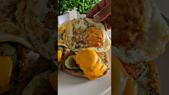 5 Minutes Easy Breakfast in Air Fryer #shorts #viral #trending #highprotein #sandwich #youtubeshorts