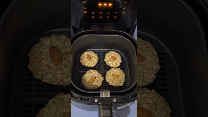 Banana Oats Cookies in Air Fryer 🫣😋 High Protein Oats Cookies 🤤♥️#shorts #shortsfeed #recipe #viral