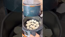 Banana chips ina Airfryer 😋#food #viral #trending #recipe #youtubeshorts #shorts #airfryer