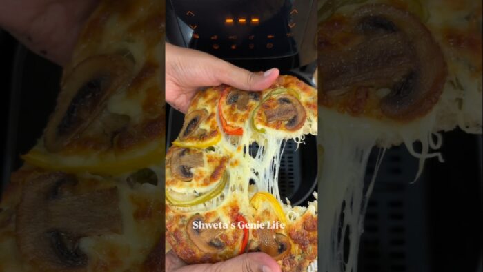 Cheese Garlic Mushroom Pizza Recipe in Air Fryer👌#shorts #viral #trending #ytshorts #youtubeshorts