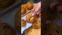 Cookies in Air fryer 😍#food #foodshorts #cooking