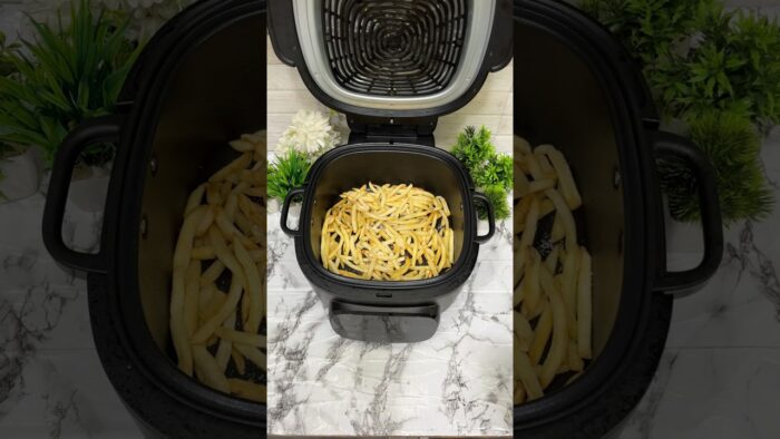 Crispy Frozen Fries in Air Fryer 🍟Better Than Restaurant Fries!
