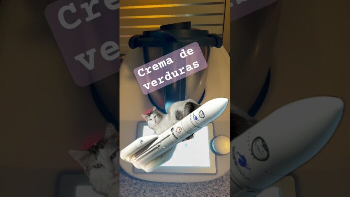 Cuando tu Thermomix decide viajar 🚀 al infinito y más allá #receta #thermomix #shorts