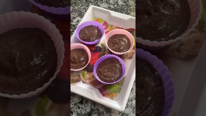 Easy Oreo cupcakes in air fryer #airfryerrecipes #snacksrecipe #trendingshorts #food