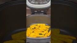 French Fries in Airfryer / Philips OneChef Airfryer 2026 #trendingshorts #food #viral #shorts #yt