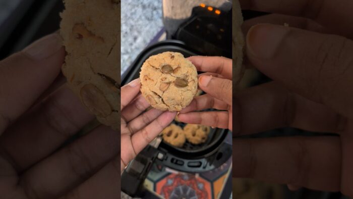 Oats Nuts Cookies Recipe in Air Fryer🤤😋 Airfryer Cookies 🍪🫣 #shorts #shortsfeed #recipe #viral