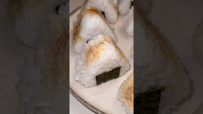 Onigiri casero de atún y pollo teriyaki 🍙