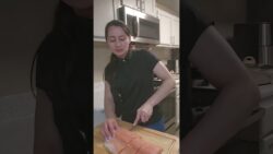 cocinado salmón en la freidora de aire