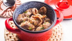 Gallinejas y entresijos: la receta tradicional madrileña paso a paso