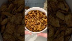 viral air fryer chex mix recipe 😋#recipe #shorts #airfryer #cooking #snacks #food #easyrecipe