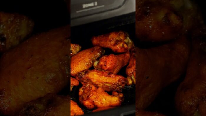 ALITAS AJO PARMESANO EN LA AIR FRIYER 🧀🧄 #alitas #airfryer #ajoparmesano
