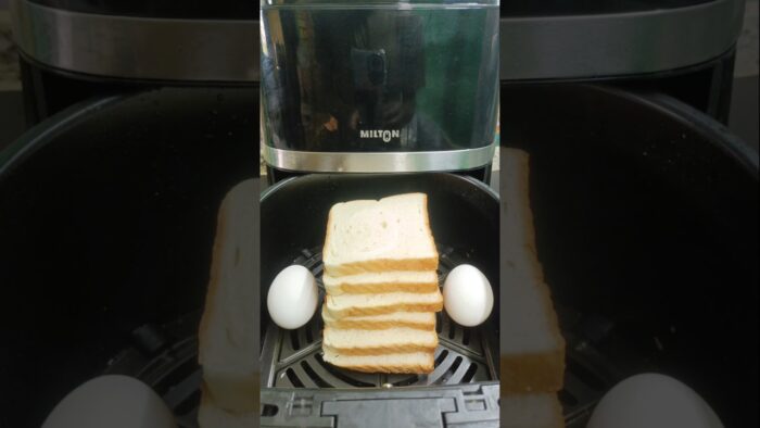 🍳 Air Fryer Egg Toast | Easy Bread Egg Breakfast in 10 Minutes! #shorts