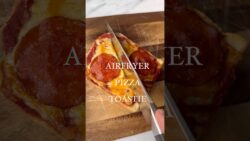 Air Fryer Pizza Toastie 🍕🍞🤤 #airfryer #pizza #toastie #snack #lunch #recipe #viral