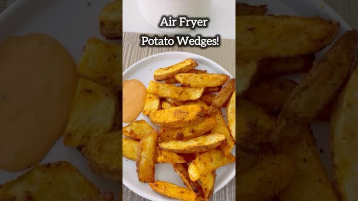 Air Fryer Potato Wedges | Easy Snack Recipe #potatorecipe #airfryerrecipes #trending#shorts