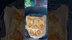 Airfryer puff pizza 🍕 #food #recipe #airfryer #pizza #shorts
