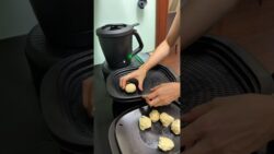 Bánh bao nóng hổi, vừa thổi vừa woa đây ạ! Ăn sáng thôi cả nhà ơi! #thermomix #thermomixtm7