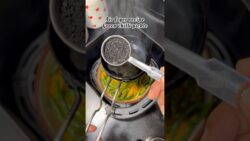 Green chilli pickle | ￼ air fryer recipe #shortsfeed #youtubeshorts #airfryer #ytshorts #yt