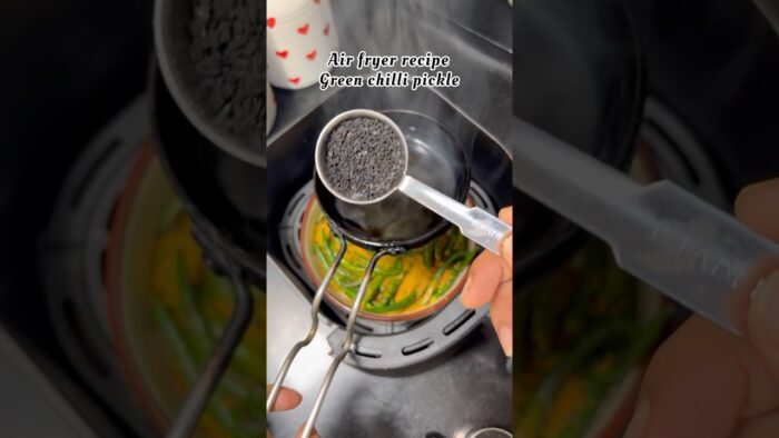 Green chilli pickle | ￼ air fryer recipe #shortsfeed #youtubeshorts #airfryer #ytshorts #yt