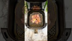 Juicy Air Fryer Chicken Recipe 🍗 | Easy Spicy Chicken in Air Fryer #Shorts