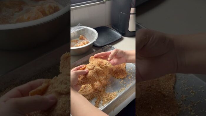 Milanesa en freidora de aire. Parte 2. #freidoradeaire #pypシ #airfryer #shorts #youtubeshorts