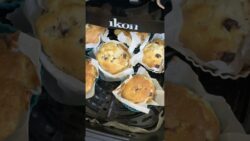Muffins in air fryer #subscribe #viralvideo #follow #food #recipe