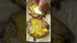 Patate schiacciate in friggitrice ad aria alla mediterranea #ilcaldosaporedelsud