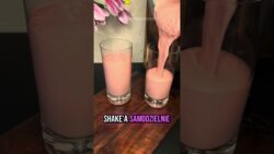 Shake mleczno-truskawkowy w Thermomix TM7