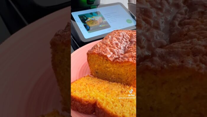 🥕 Thermomix ile Havuçlu Antep Fıstıklı Kek 😍 #thermomix #shorts #havuçlukek