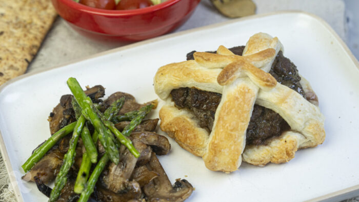 Filete ruso con champiñones y hojaldre